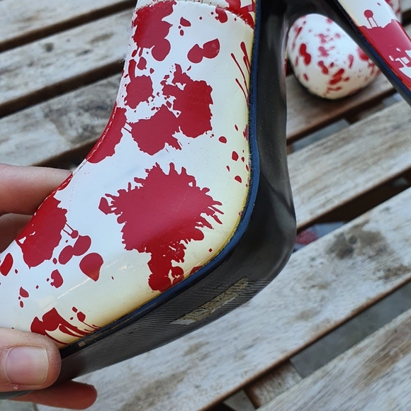 Funky Blood Splatter Heels size UK6/AU8 - Picture 3 of 4
